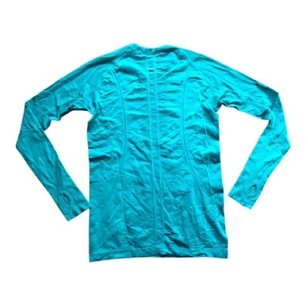 Lululemon Swiftly Tech Long Sleeve Crew Ice Cave / Ice Cave women’s size 8